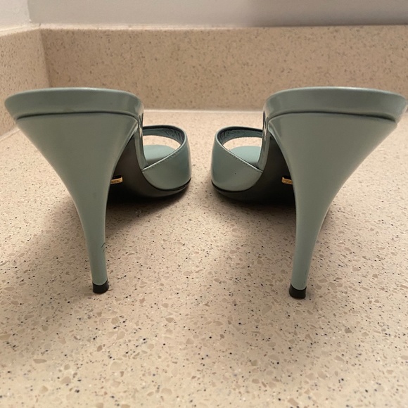 Gucci Heels - Picture 3 of 4